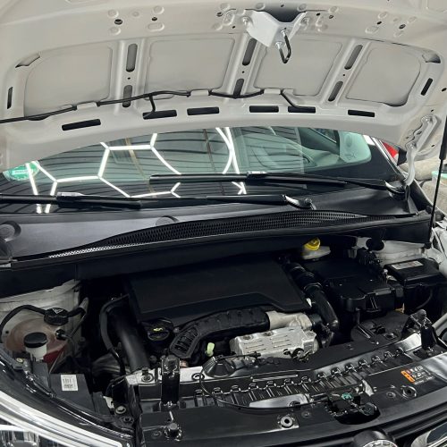 Fahrzeugaufbereitung Unfallinstandsetzung